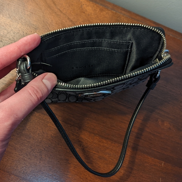 Coach Signature Corner Zip Wristlet Black Smoke/Black #52574 - Picture 6 of 7